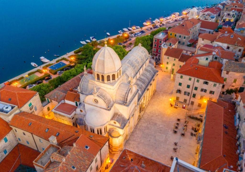 Luxury Beach Apartment W Sunset Sea Views Šibenik Dış mekan fotoğraf
